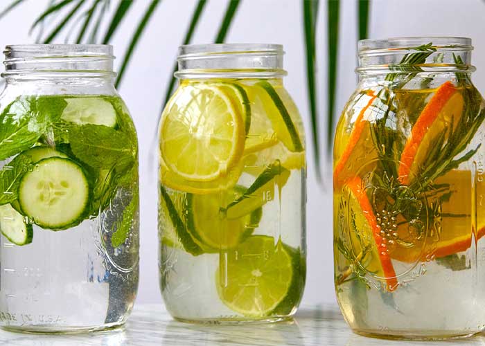آب طعم دار طبیعی (Infused Water)