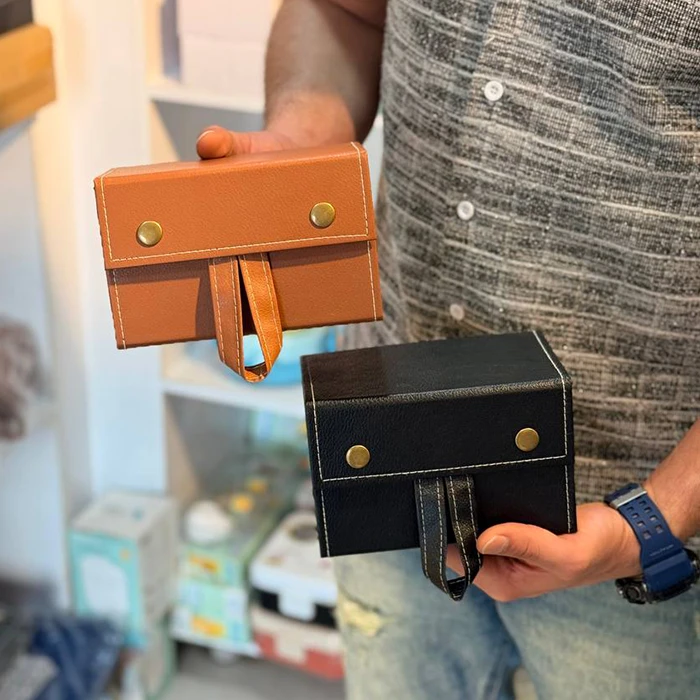 باکس نگهدارنده عینک ۴ تایی